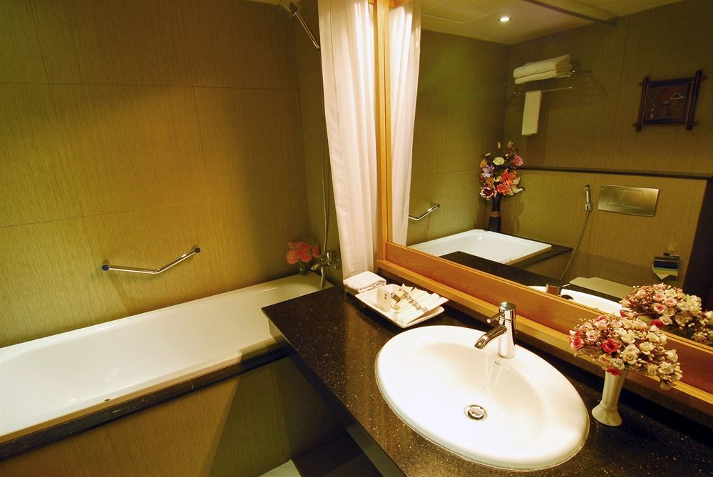 Hanoi Eternity Hotel Exterior photo